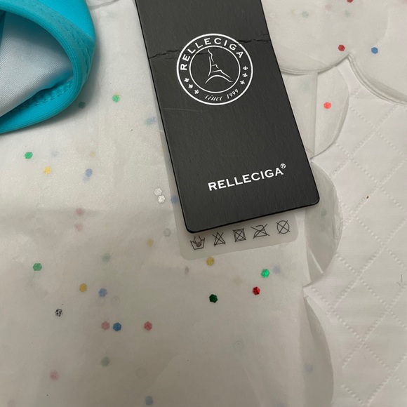 NWT Relleciga One Piece Push-Up Bikini Top only in a lovely blue shade. Size XL - Picture 7 of 7